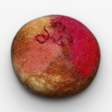 Load image into Gallery viewer, Cinnamon Oat Felted Soap