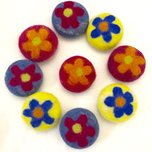 Load image into Gallery viewer, Circle of flowered felted soaps
