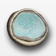 Load image into Gallery viewer, Medium Topaz Geode Bowl