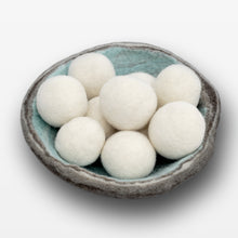 Load image into Gallery viewer, Wool Dryer Balls in Geode Bowl
